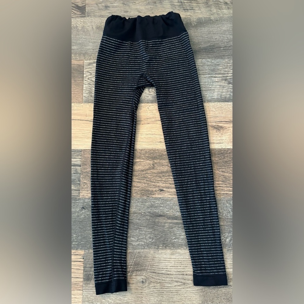 Athleta Black & Silver Glitter Striped Full Length Leggings Size‎ Small